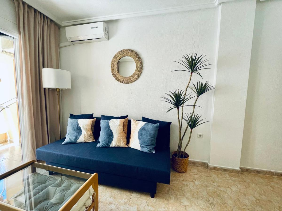 El Papagayo Apartment 2 Mins Walking To The Beach Τορεβιέχα Εξωτερικό φωτογραφία